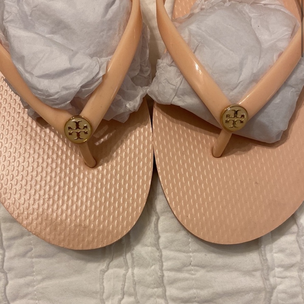 Tory Burch - Picture 2 of 9
